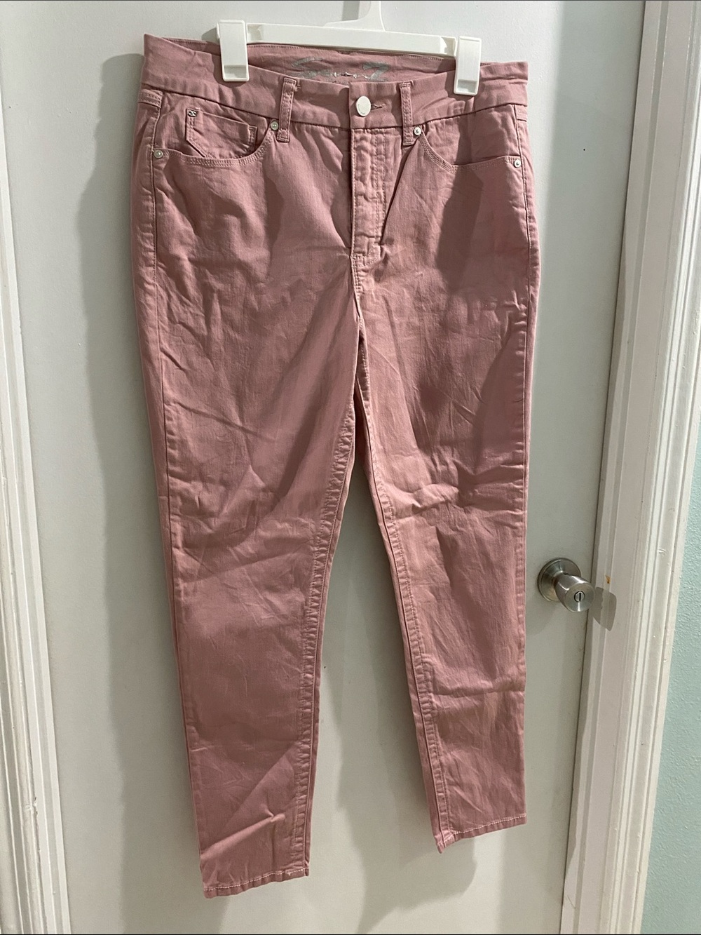 Seven7 Women's Skinny Jeans in pink, size 14